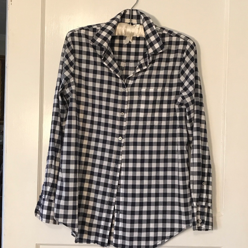 J. Crew Classic Navy and White Checkered Button-Up Shirt size small Boy fit